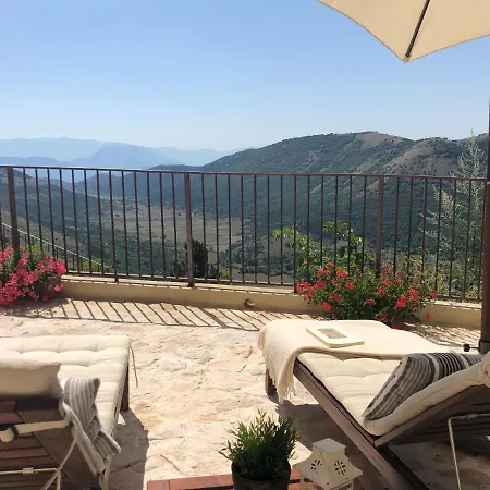 Il Terrazzo Apartment Santo Stefano Di Sessanio Exterior photo